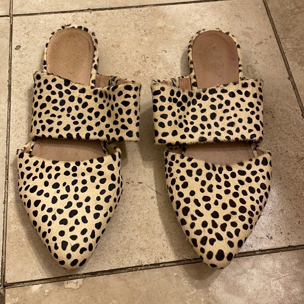 Animal print 7.5 Mules